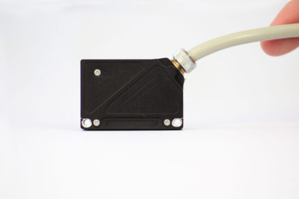 AR100 Super Compact Laser Triangulation Sensor